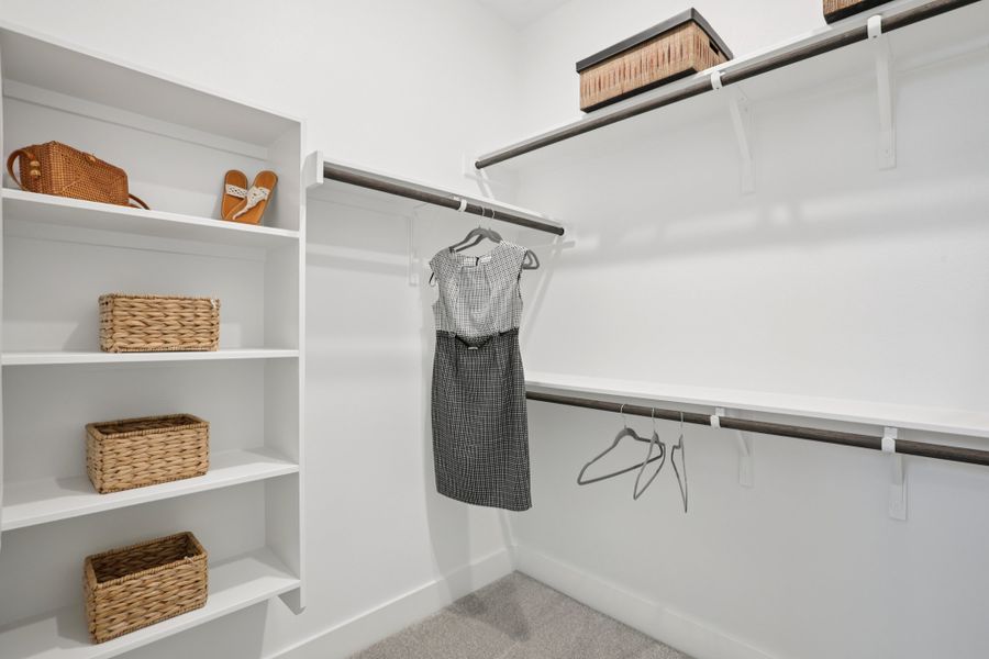 Representative interior finishes for a home built from the Elizabeth by Risewell Homes in Novel, Austin (Image 18).