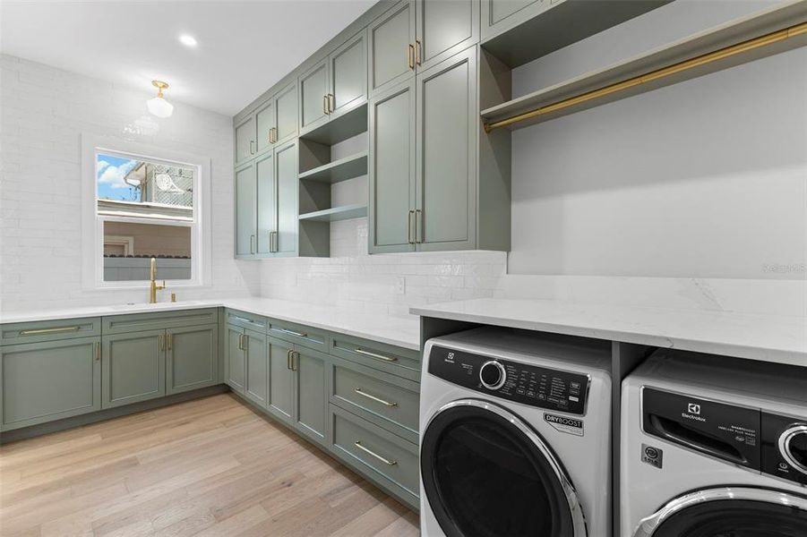 Furnished interior view inside a new home in , St. Petersburg (Image 13).