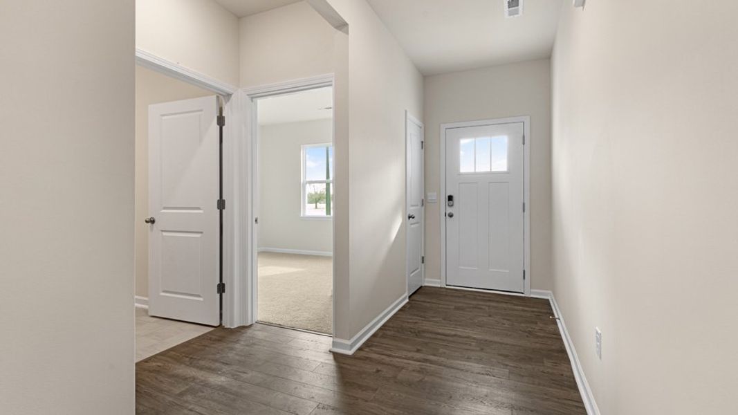 Spacious, unfurnished interior of a new home in Baker Farm, Youngsville (Image 9).