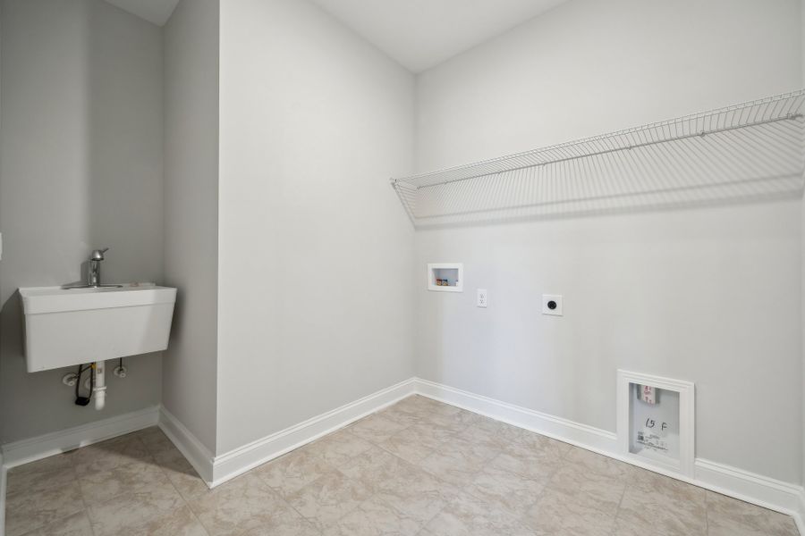 Representative unfurnished interior of a home built from the Elizabeth Premier by Taylor Morrison in Stafford at Langtree, Mooresville (Image 32).
