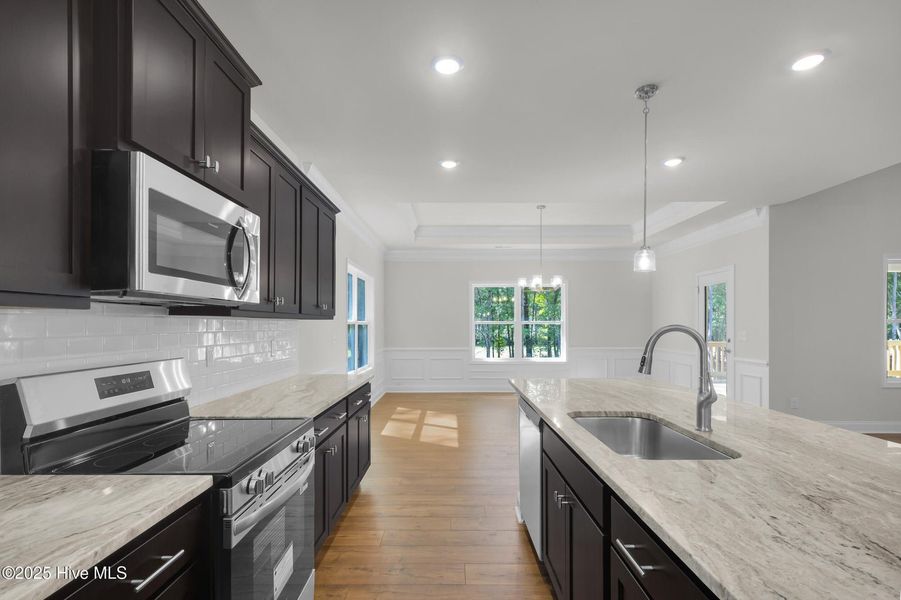 Furnished interior view inside a new home in Fairfield Harbour, New Bern (Image 4).