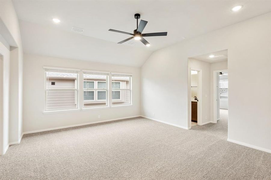 Spacious, unfurnished interior of a new home in Silo Mills, Joshua (Image 34).