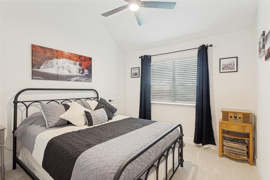 Secondary bedroom