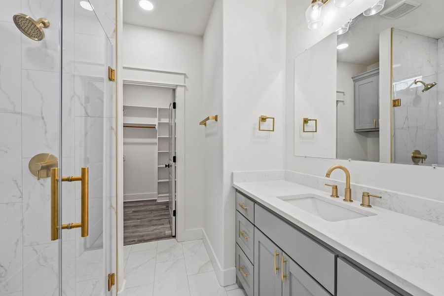 Furnished interior view inside a new home in , Bryan (Image 5).
