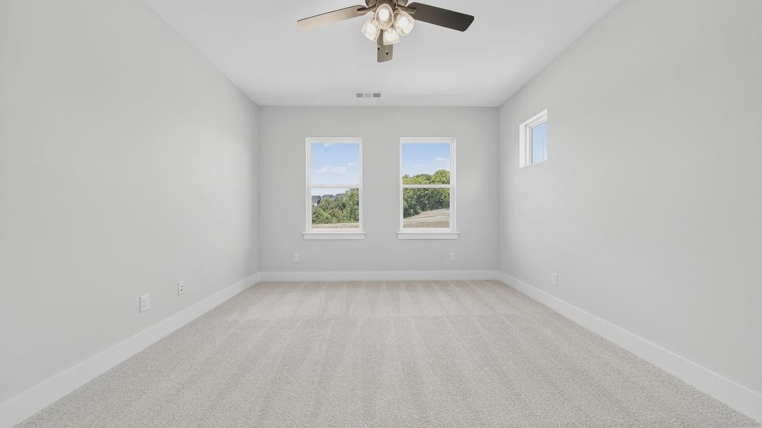 Spacious, unfurnished interior of a new home in McClure Farms, Columbia (Image 44).