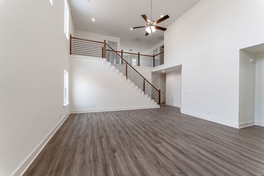 Spacious, unfurnished interior of a new home in Brush Creek, Fairview (Image 49).