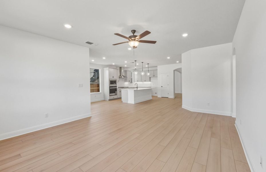 Spacious, unfurnished interior of a new home in West Cypress Hills, Spicewood (Image 21).
