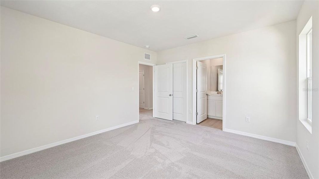 Spacious, unfurnished interior of a new home in Oakfield Trails, Parrish (Image 28). Spacious, unfurnished interior of a new home in Oakfield Trails, Parrish (Image 28).