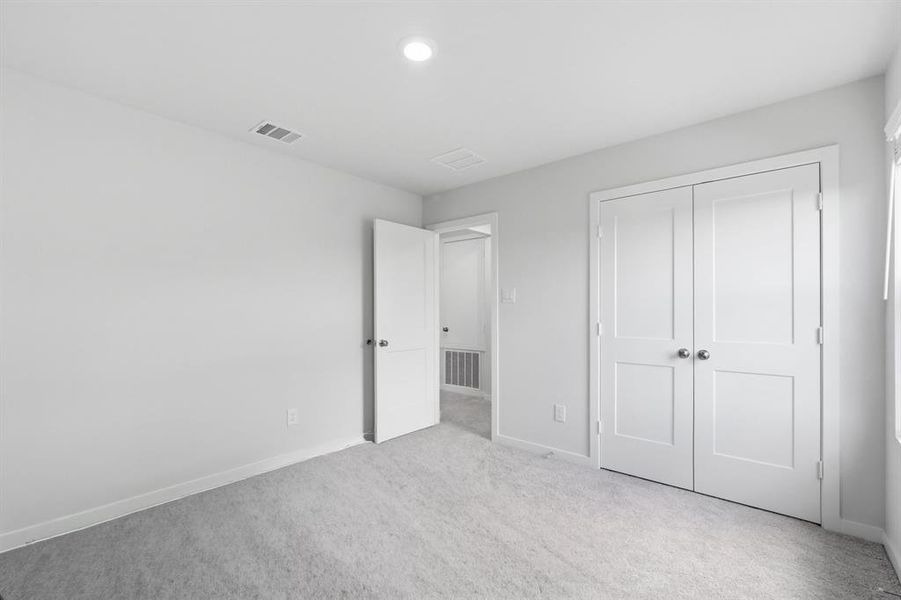 Spacious, unfurnished interior of a new home in Paloma at Sanford Farms, Waller (Image 34). Spacious, unfurnished interior of a new home in Paloma at Sanford Farms, Waller (Image 34).