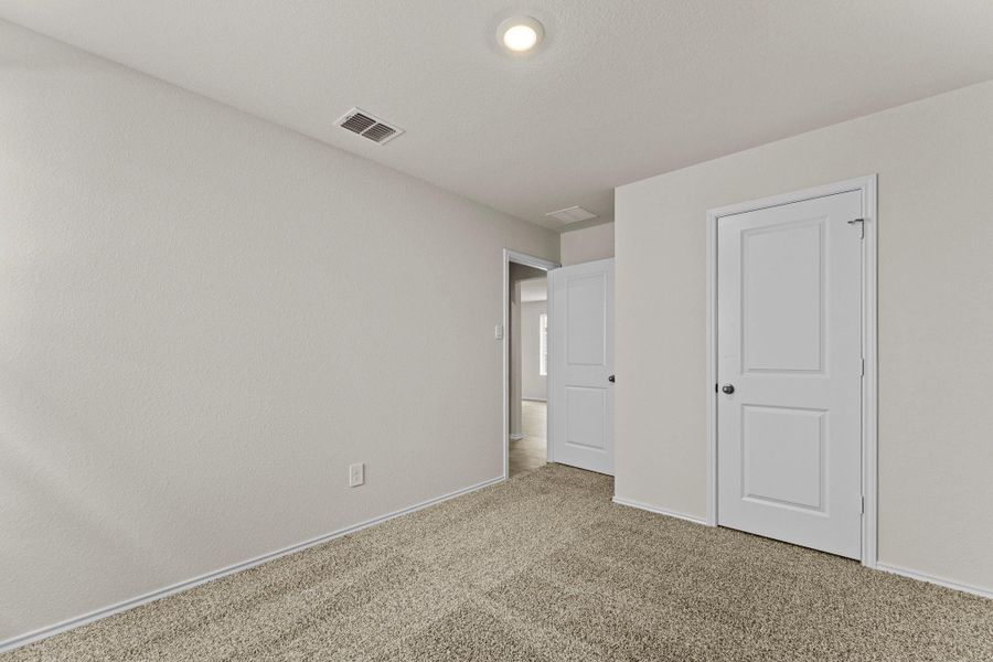 Spacious, unfurnished interior of a new home in Sunset Oaks, Maxwell (Image 11). Spacious, unfurnished interior of a new home in Sunset Oaks, Maxwell (Image 11).