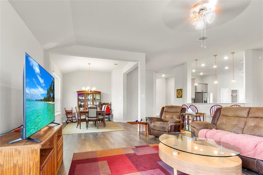 Furnished interior view inside a new home in Saddle Creek, Waco (Image 6).