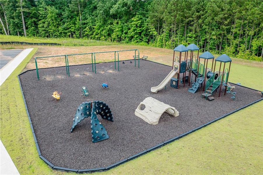 Community amenities in Crossvine Village, LaGrange (Image 11).
