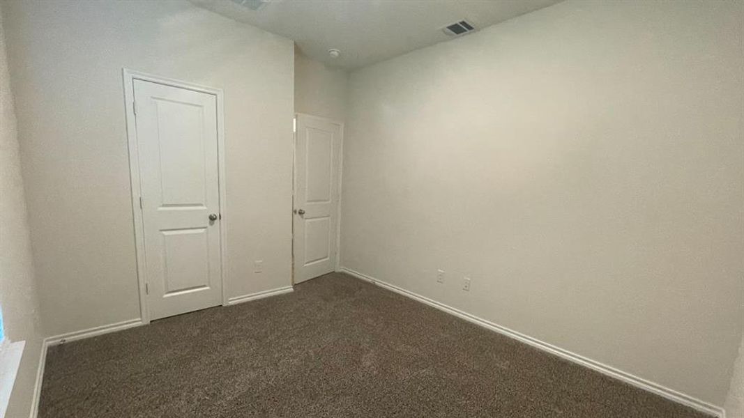 Neutral-toned wall finishes throughout Neutral-toned wall finishes throughout