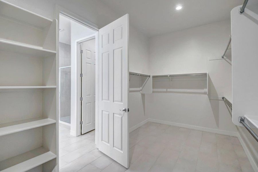 Spacious, unfurnished interior of a new home in Palo Verde at North Creek, Queen Creek (Image 21).