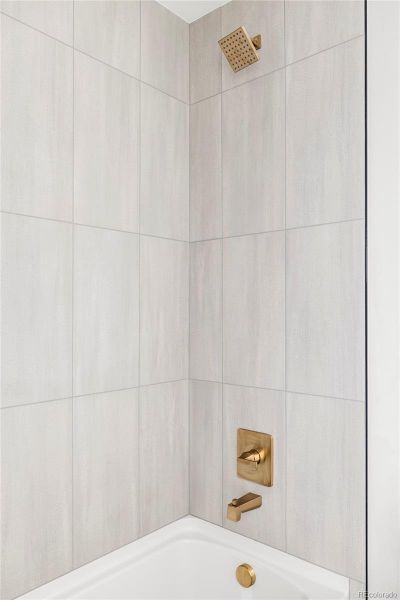 Image 39 of a home in .