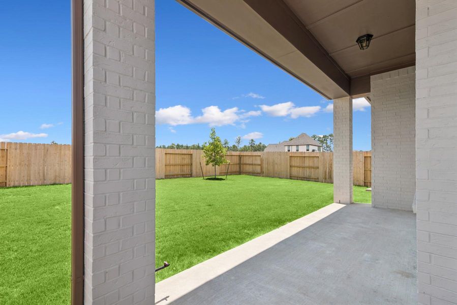 Exterior details and patio area of a home in ARTAVIA 45' Homesites, Conroe (Image 4).