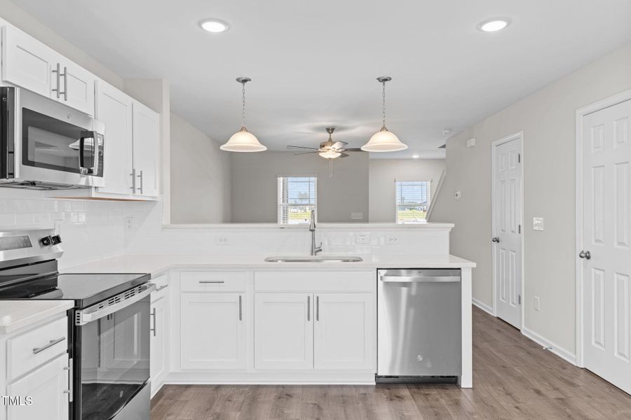 13-web-or-mls-5Z8A1372