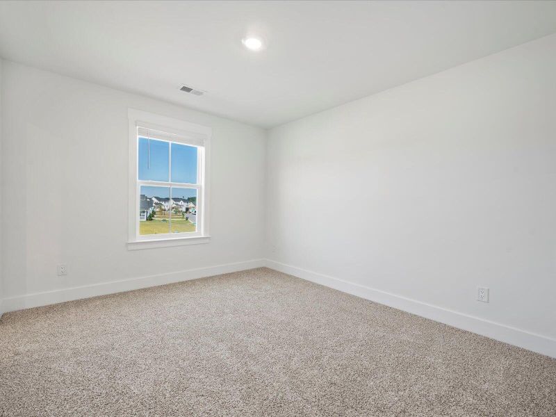 Spacious, unfurnished interior of a new home in , Summerville (Image 23).