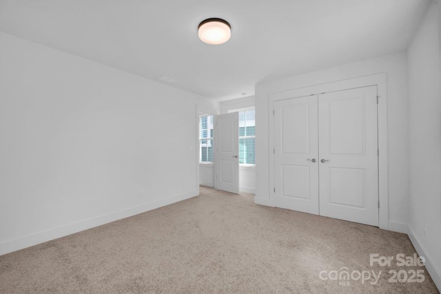Spacious, unfurnished interior of a new home in , Davidson (Image 10).