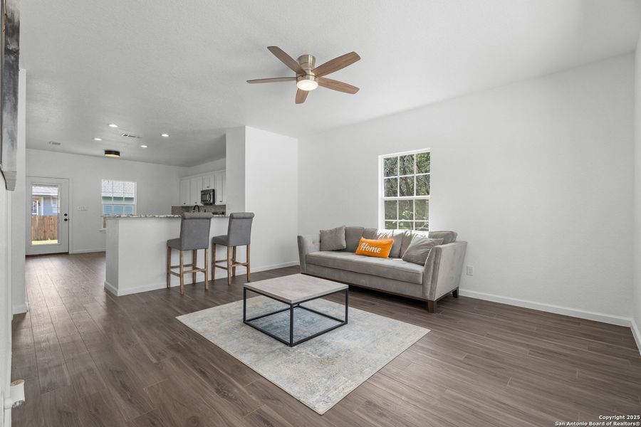Furnished interior view inside a new home in , Canyon Lake (Image 5).