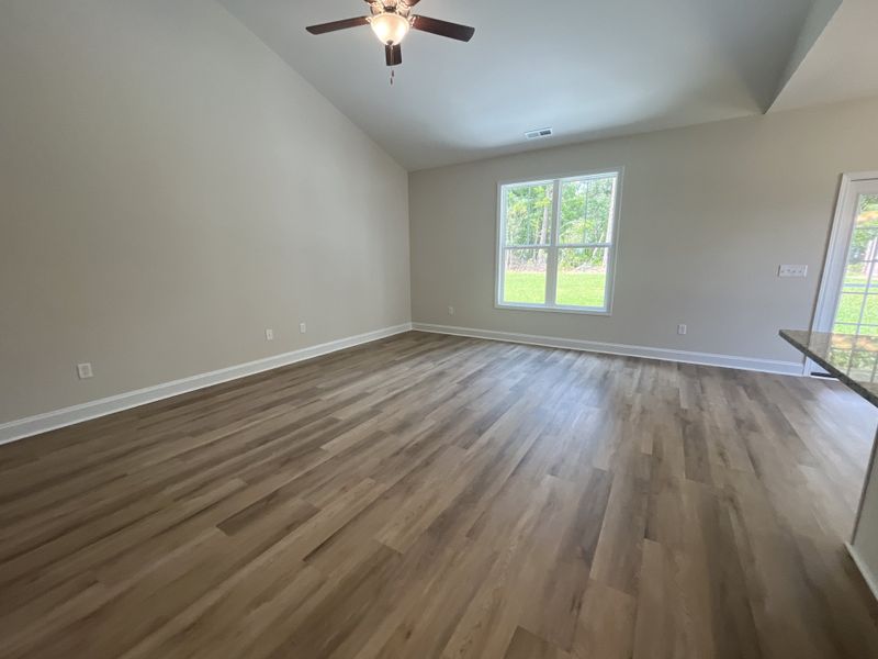 Spacious, unfurnished interior of a new home in Parkwood Estates, Leland (Image 11).