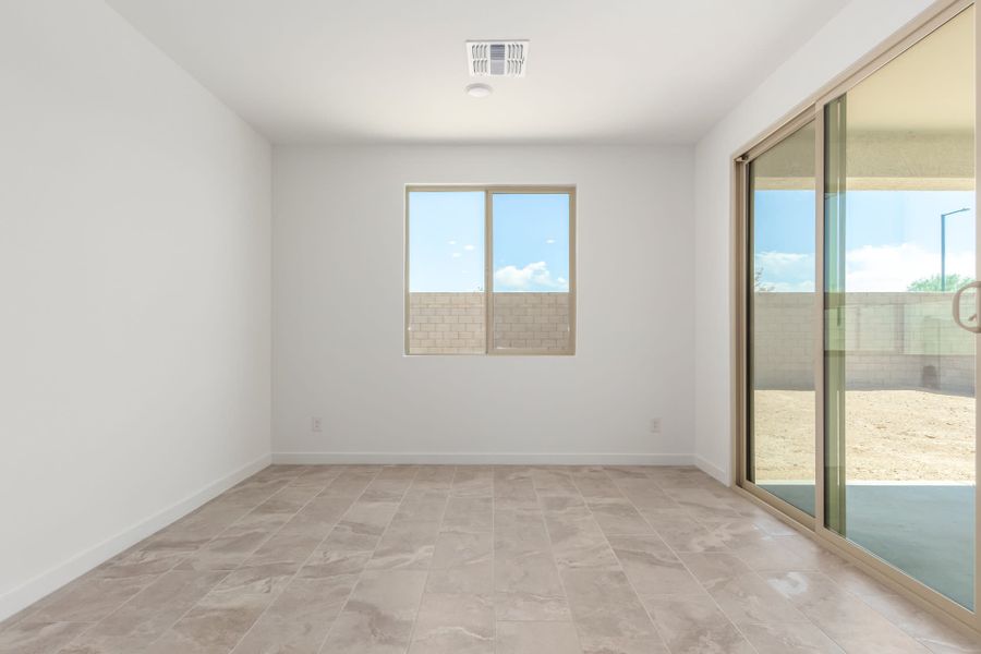 Lot 32 | Dining Room | Falcon | El Cidro | Goodyear, AZ | Landsea Homes