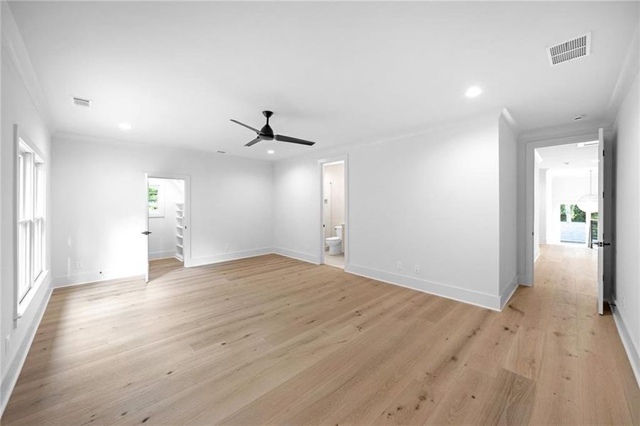 Spacious, unfurnished interior of a new home in , Alpharetta (Image 36). Spacious, unfurnished interior of a new home in , Alpharetta (Image 36).