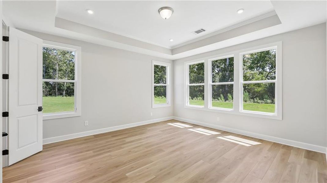 Spacious, unfurnished interior of a new home in Cresswind Georgia at Twin Lakes, Hoschton (Image 33).