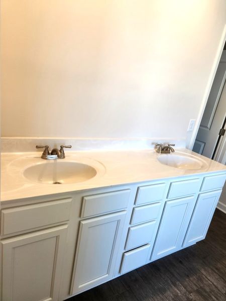 Representative interior finishes for a home built from the Springdale Townhome by Piedmont Residential in The Retreat at Browns Ridge, Newnan (Image 20).