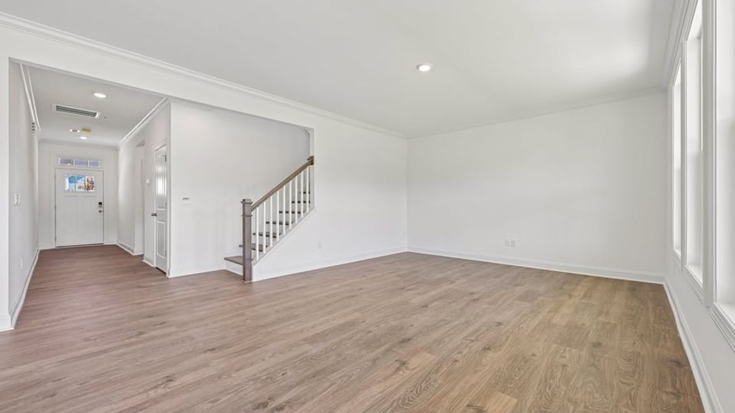 Spacious, unfurnished interior of a new home in Eagle Creek, Fuquay Varina (Image 14).