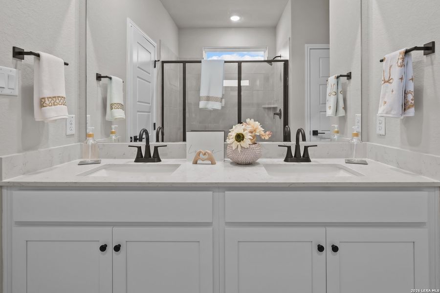 Furnished interior view inside a new home in Hannah Heights, Seguin (Image 36).
