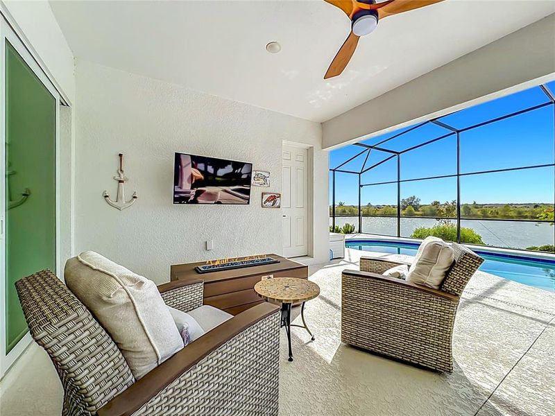 Exterior details and patio area of a home in , Mount Dora (Image 29).