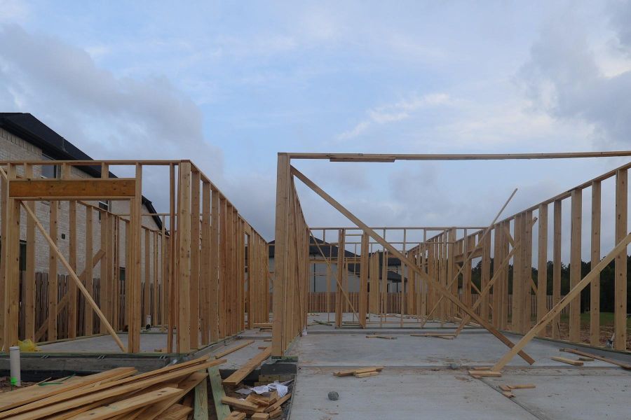 Let us show you how our advanced framing techniques have stood the test of time and allow more insulation for a quieter and more energy-efficient home. Let us show you how our advanced framing techniques have stood the test of time and allow more insulation for a quieter and more energy-efficient home.