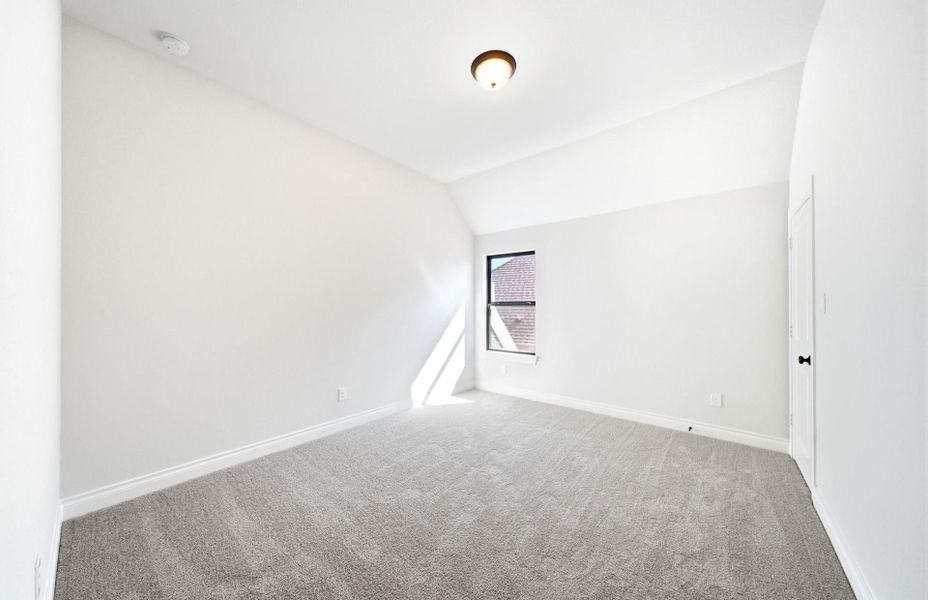 Spacious, unfurnished interior of a new home in The Highlands 55′, Porter (Image 27).