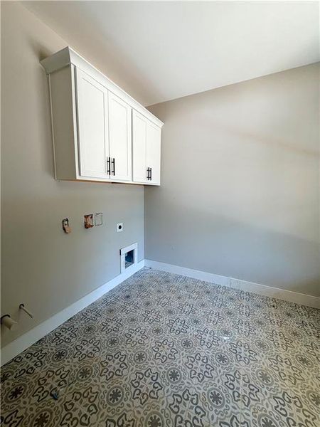 Spacious, unfurnished interior of a new home in , Dallas (Image 4).