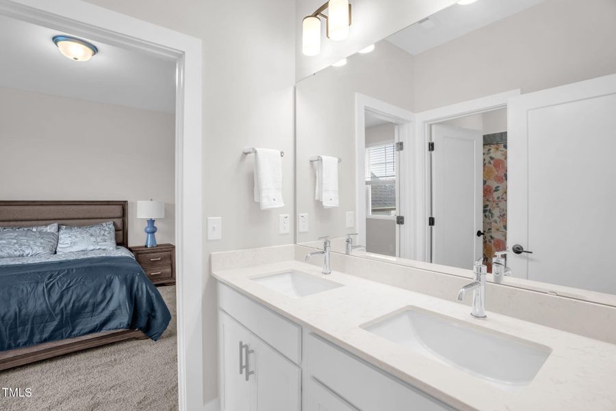 31-web-or-mls-4421 Bridle Run Dr-31