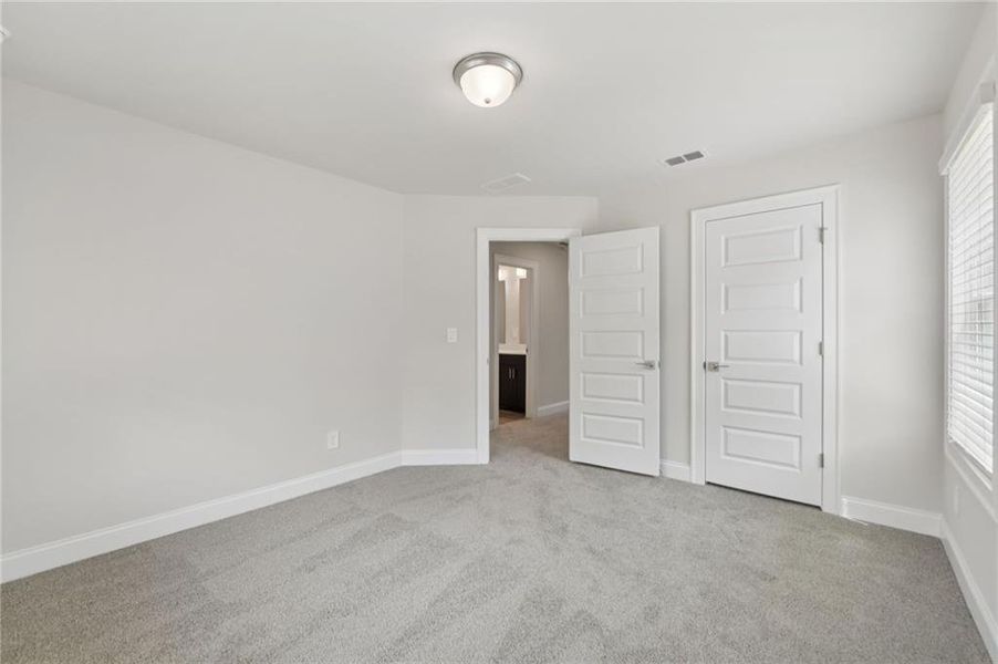 Spacious, unfurnished interior of a new home in Martin Springs - Highland Series, Lawrenceville (Image 39).