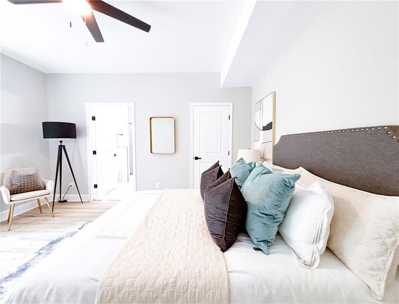 Furnished interior view inside a new home in , Monticello (Image 13).