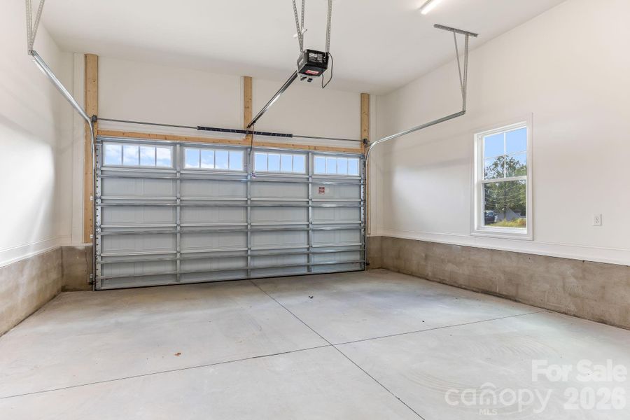 Spacious, unfurnished interior of a new home in , Denver (Image 42).