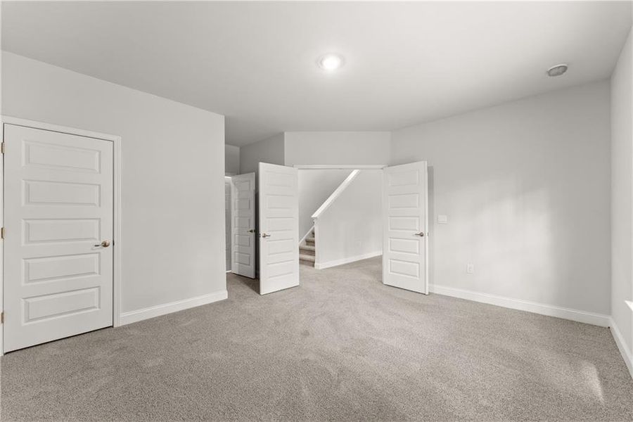 Spacious, unfurnished interior of a new home in The Fields of Walnut Creek, Pendergrass (Image 30).