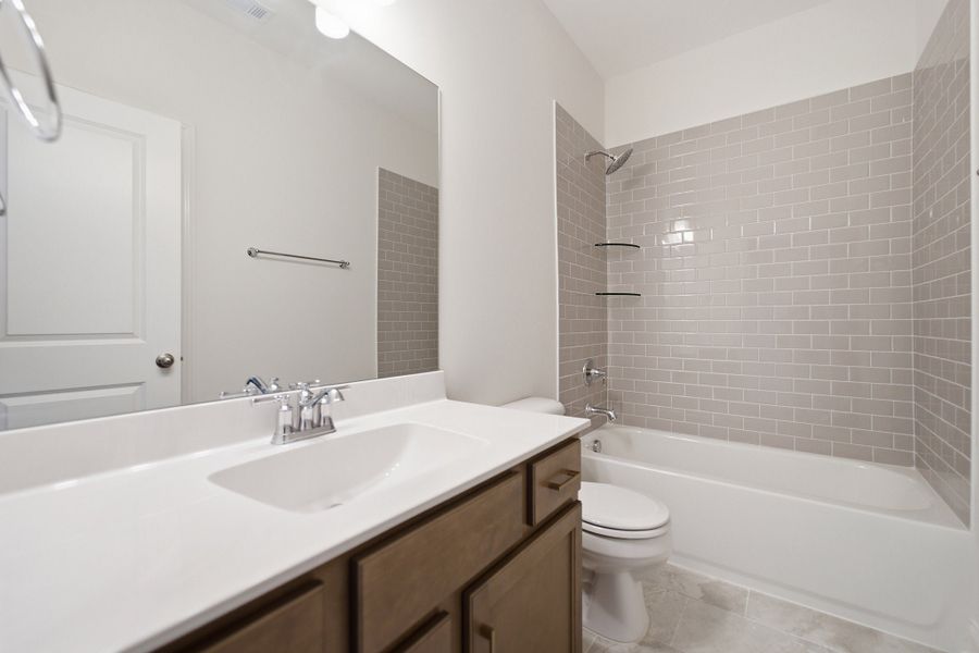 Furnished interior view inside a new home in Dorris Farm, White House (Image 6).