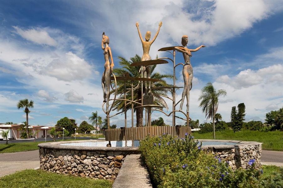 Community amenities in , North Port (Image 40).