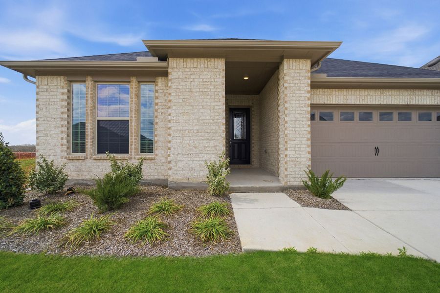 Exterior details and patio area of a home in Westridge, McKinney (Image 3). Exterior details and patio area of a home in Westridge, McKinney (Image 3).