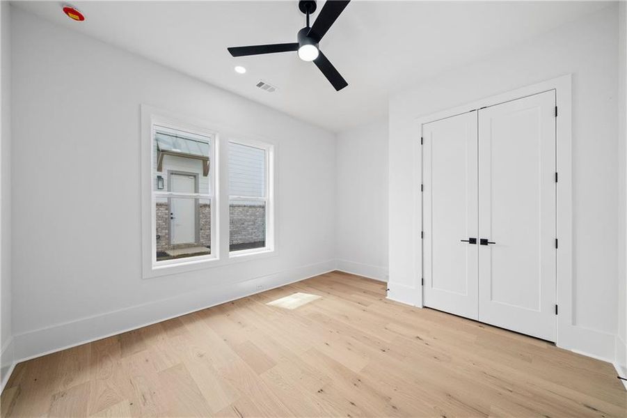 Spacious, unfurnished interior of a new home in Echo at Crabapple, Milton (Image 26).