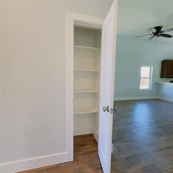 Spacious, unfurnished interior of a new home in , Dallas (Image 20).