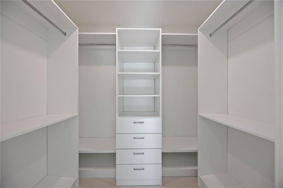 Image 70 of a home in .