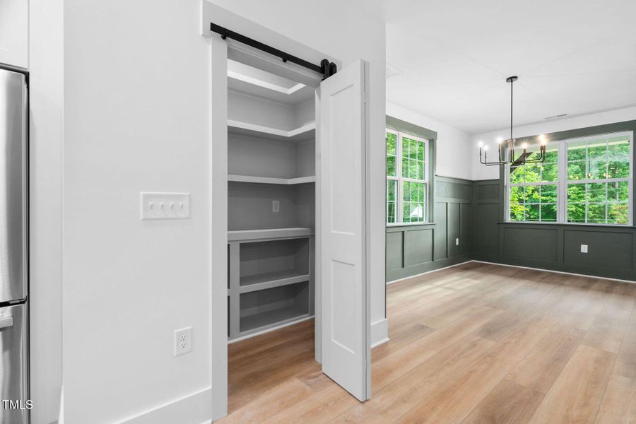 38-web-or-mls-114-crow-dr 38-web-or-mls-114-crow-dr