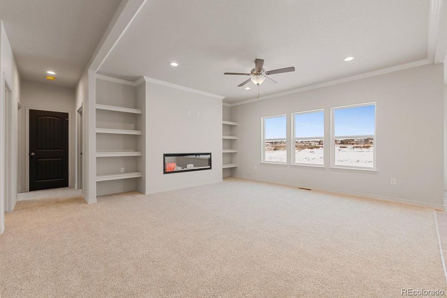 Spacious, unfurnished interior of a new home in , Pueblo West (Image 16).