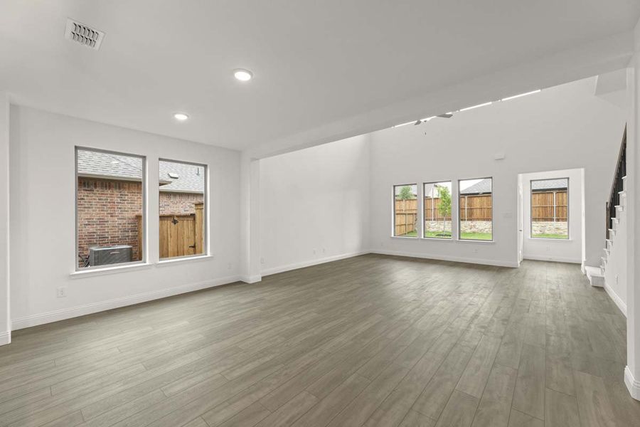 Spacious, unfurnished interior of a new home in River Ranch, Van Alstyne (Image 20). Spacious, unfurnished interior of a new home in River Ranch, Van Alstyne (Image 20).