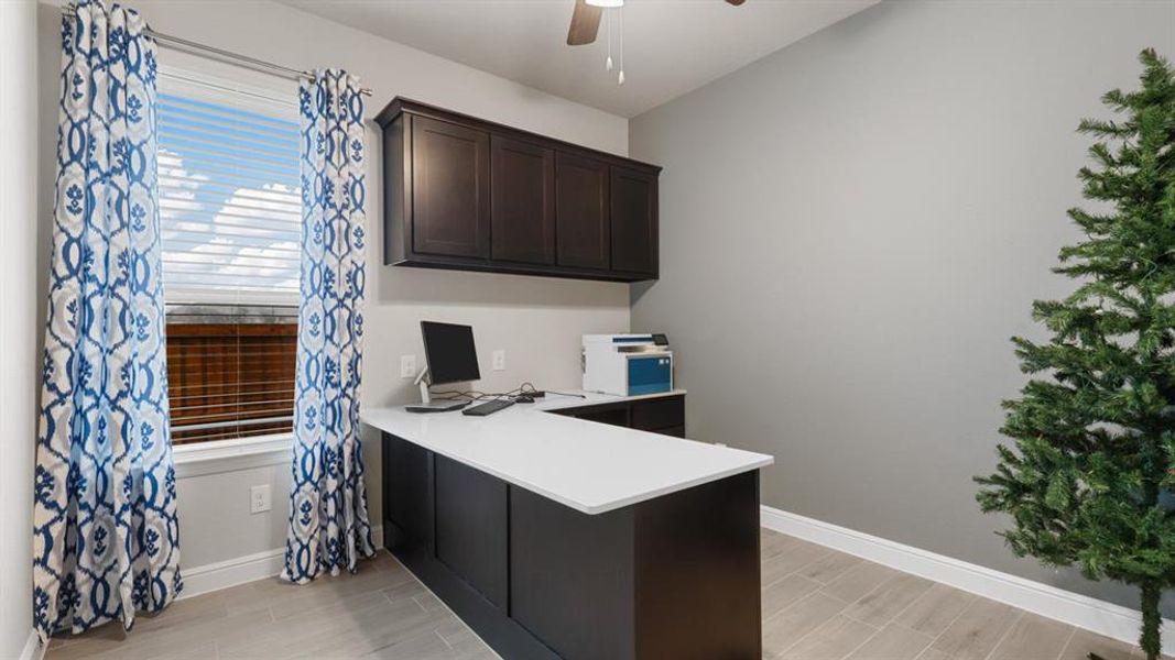 Furnished interior view inside a new home in Legado, Cleburne (Image 29).